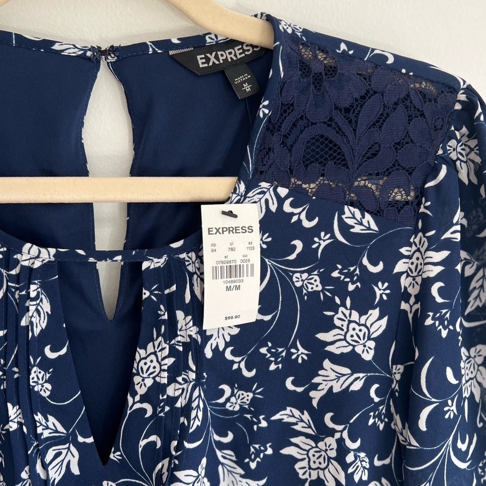 (NWT) Express Women’s Navy & White Floral Long Sleeve Dress, Lace Details | Med - Picture 2 of 7